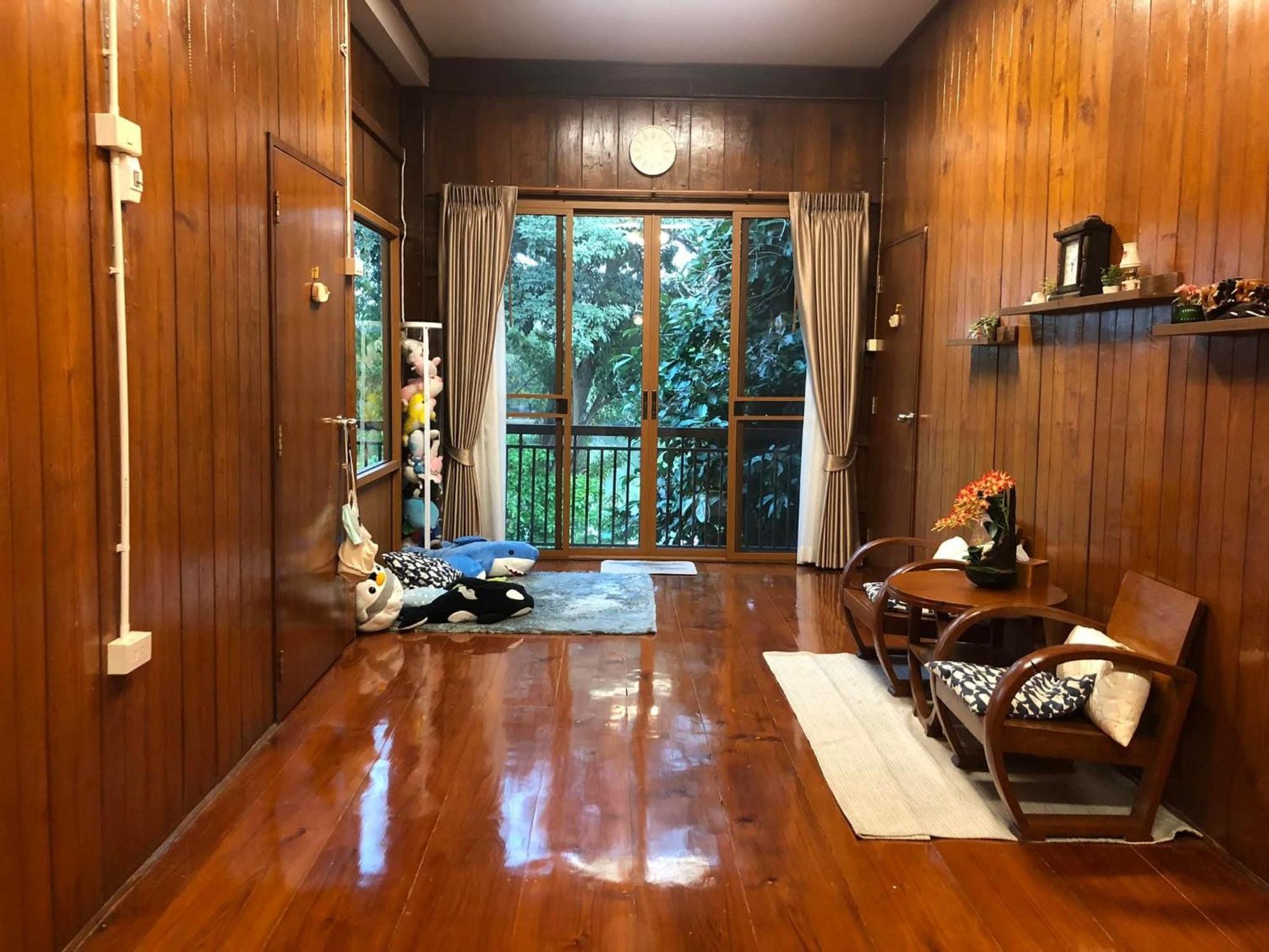 Whales Come To The River - Riverside - 3 Rooms On 2Nd Floor Ban Bang Phli Nua ภายนอก รูปภาพ